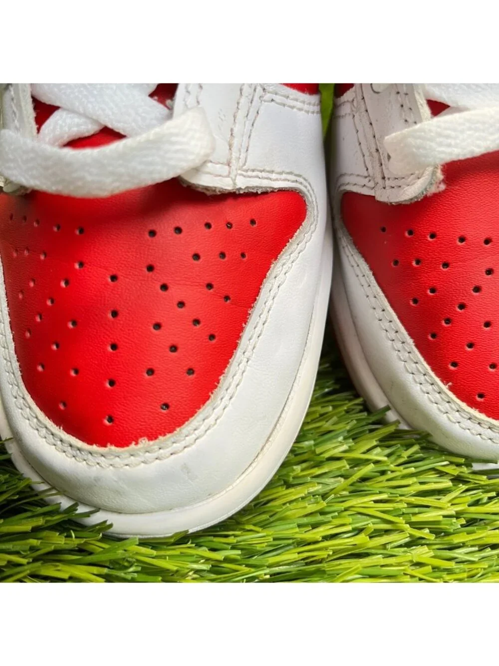 Nike Dunk Low Boys Size 4Y Red White Athletic Leather Basketball Shoes Sneakers